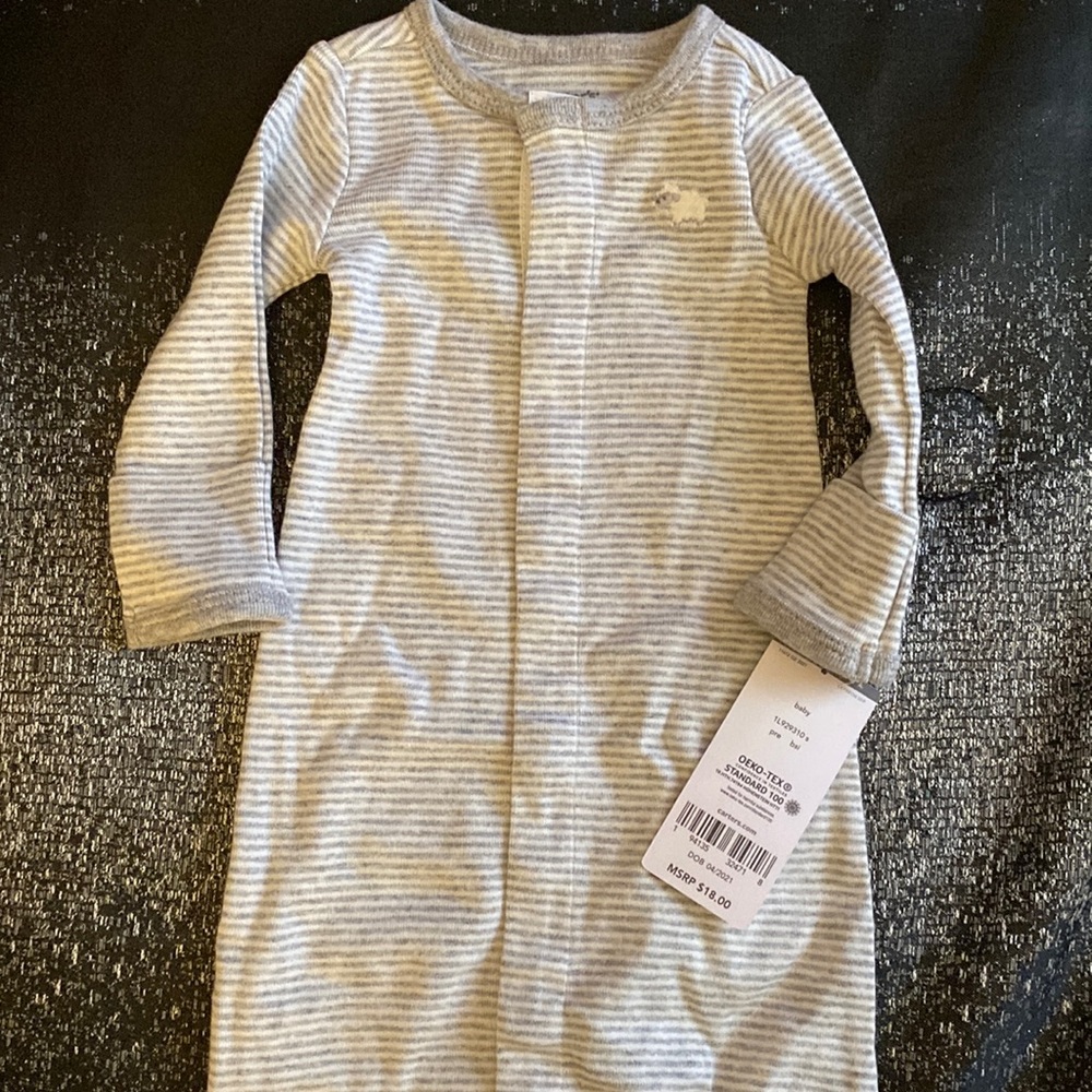 Preemie gown, carter, nwt